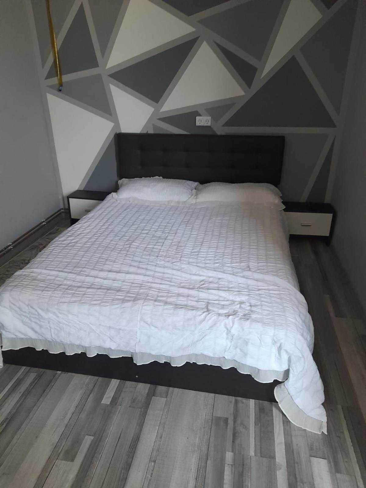 Ferienwohnung Garsoniera Sic Zona Terapia Zona Linistita La Casa Cu Parcare Cluj-Napoca Exterior foto