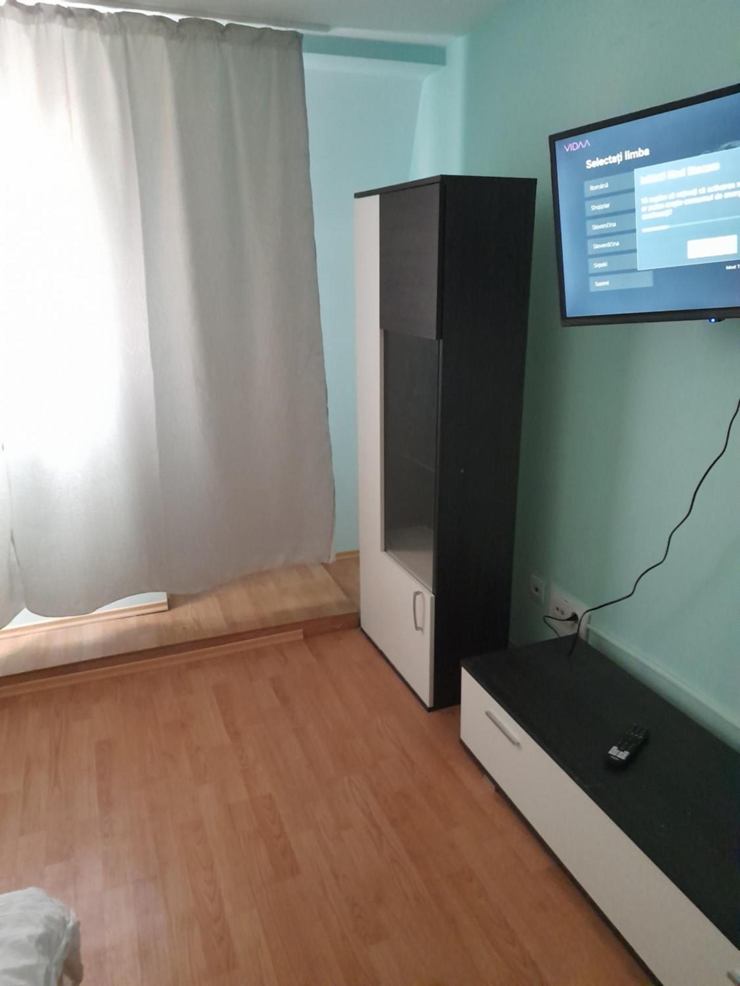 Ferienwohnung Garsoniera Sic Zona Terapia Zona Linistita La Casa Cu Parcare Cluj-Napoca Exterior foto