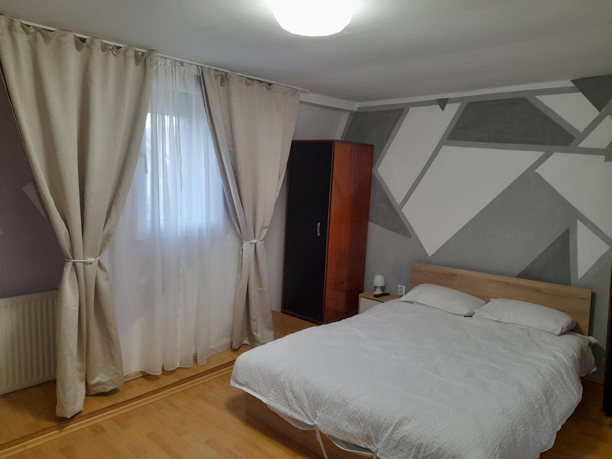 Ferienwohnung Garsoniera Sic Zona Terapia Zona Linistita La Casa Cu Parcare Cluj-Napoca Exterior foto